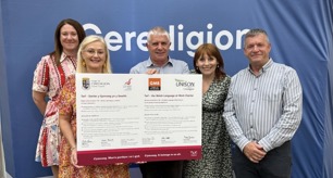 Twf Charter signed to support Welsh in the workplace  