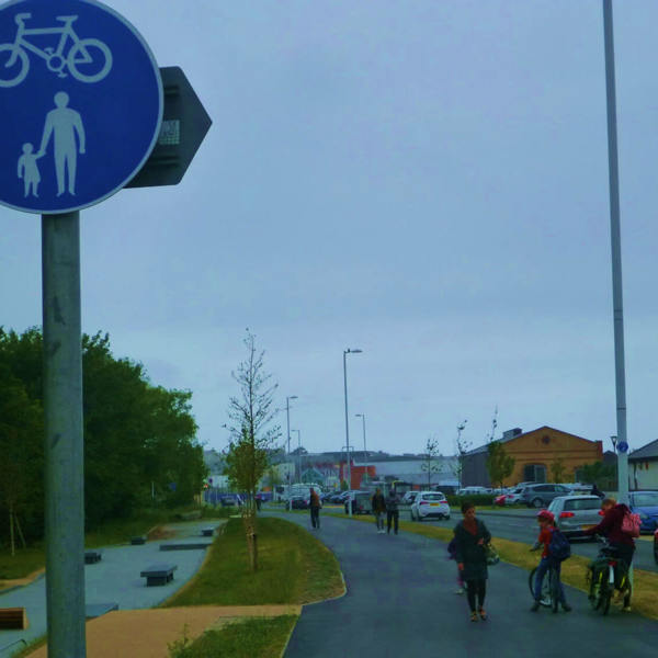 Boulevard St Brieuc shared use path scheme adjacent to Parc Kronberg Skatepark