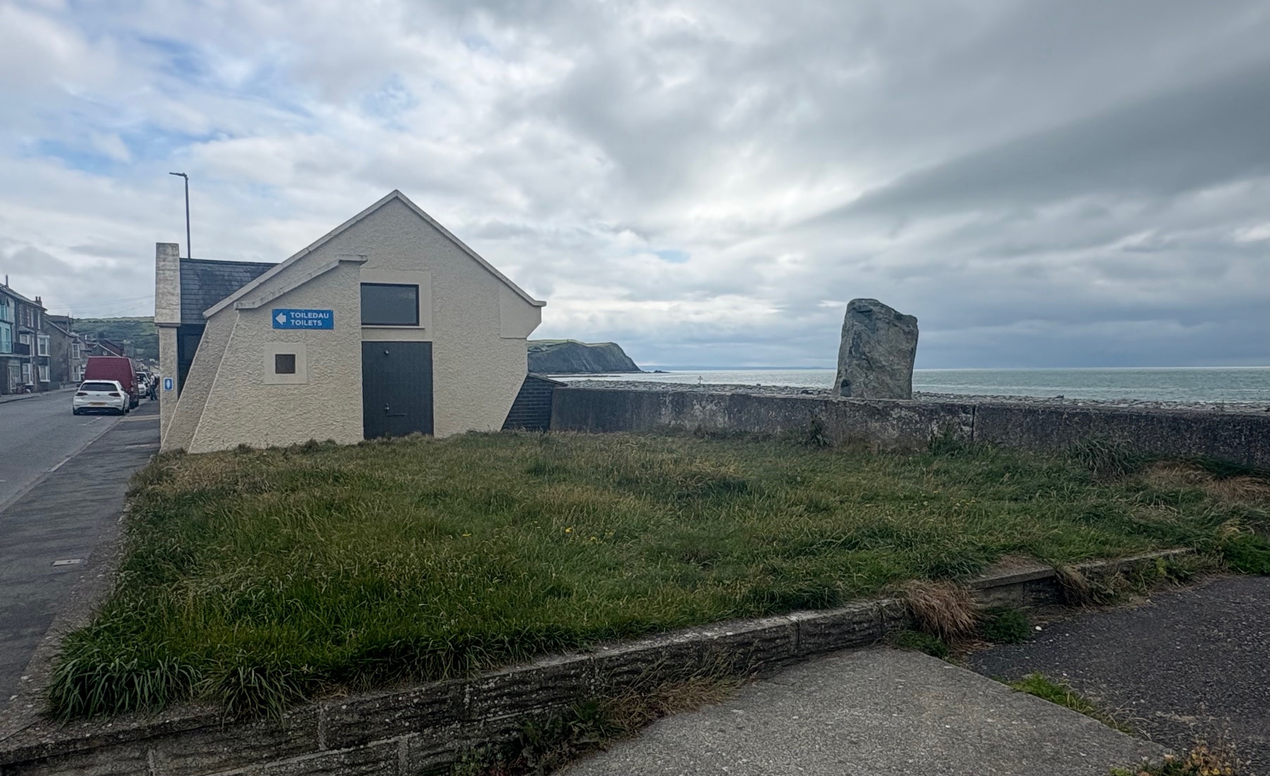 Tir ar gael i LLogi