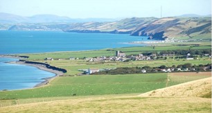 Ceisio barn a gwybodaeth trigolion am ardal cadwraeth